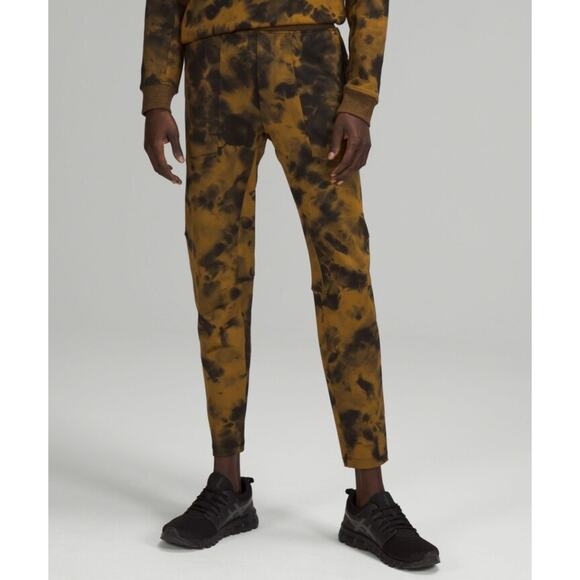 Lululemon Men’s Textured Tech Pants Size Small Diamond Dye Gold Spice Black - Picture 2 of 13
